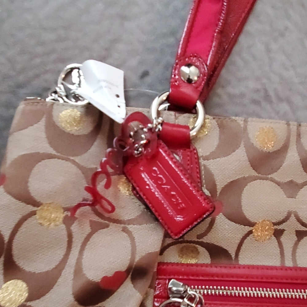 Coach purse - Picture 2 of 5